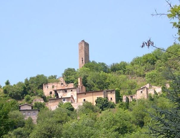 Il borgo abbandonato di Biselli