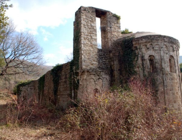 L'abbazia in rovina di S. Benedetto in Fundis