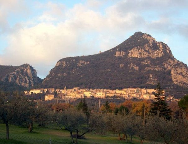 Cesi e il monte di Eolo