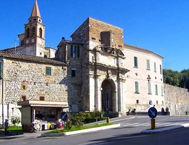 La porta Romana