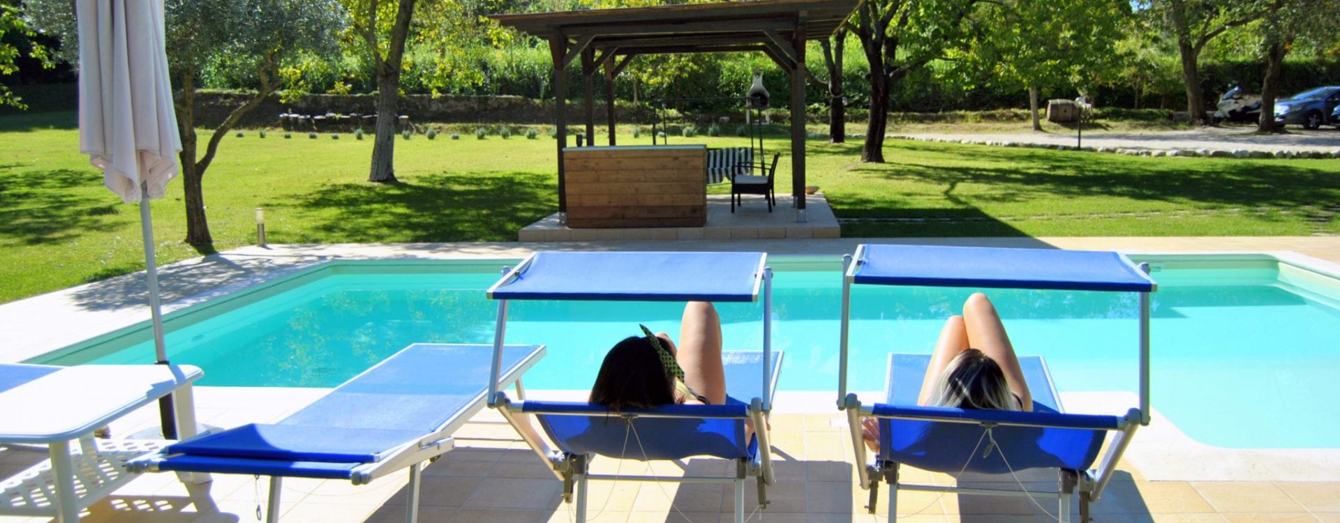 piscina ragazze 1