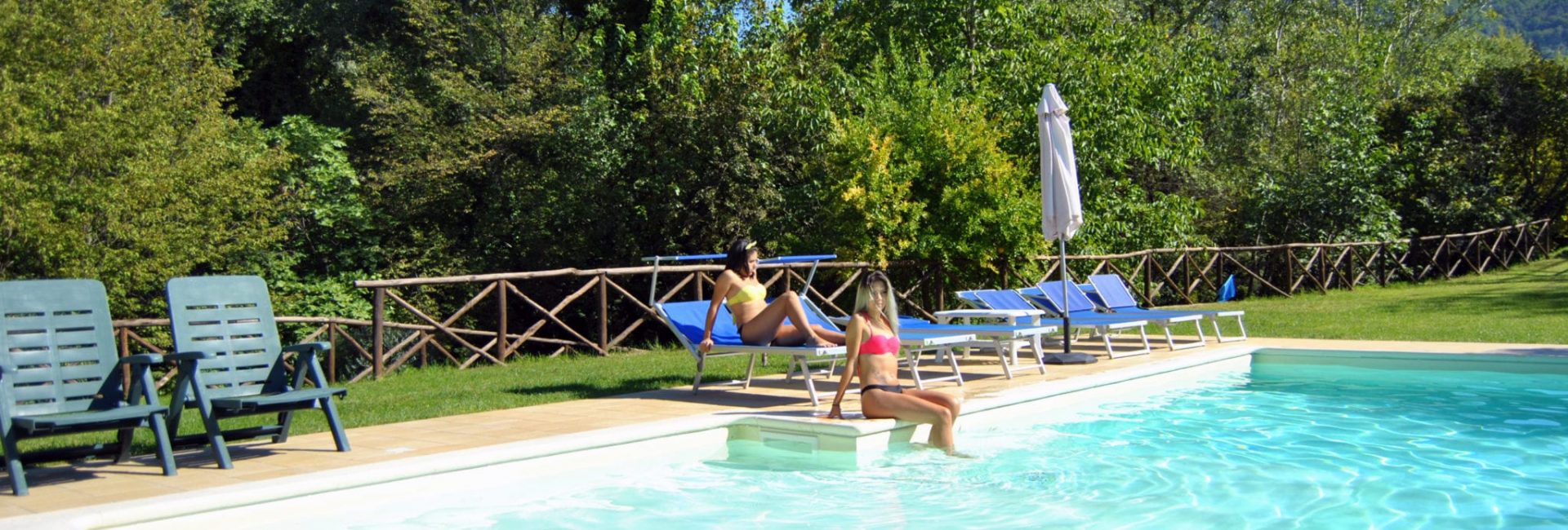 piscina ragazze 3