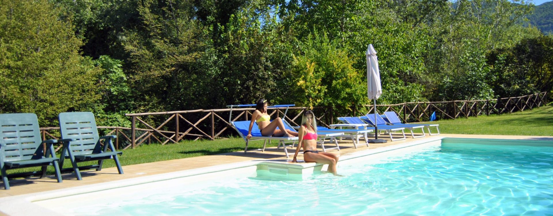 piscina ragazze 3