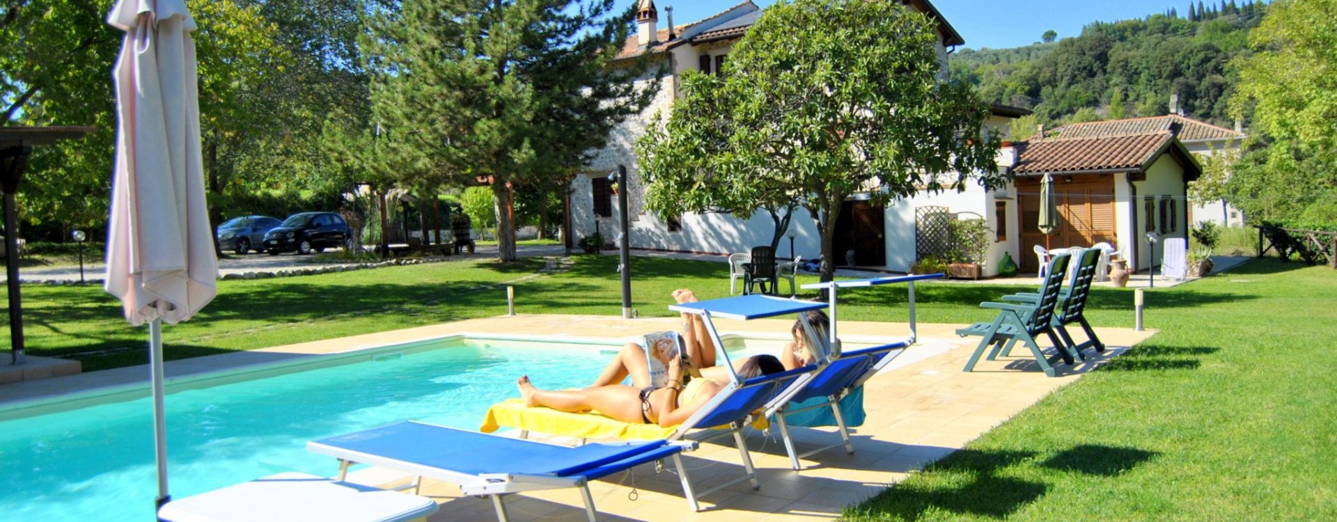 piscina ragazze 4